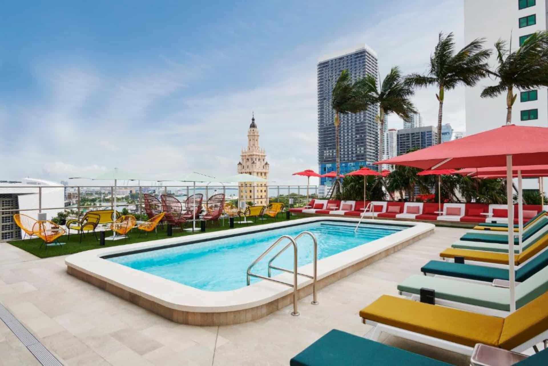 citizenm miami worldcenter piscine