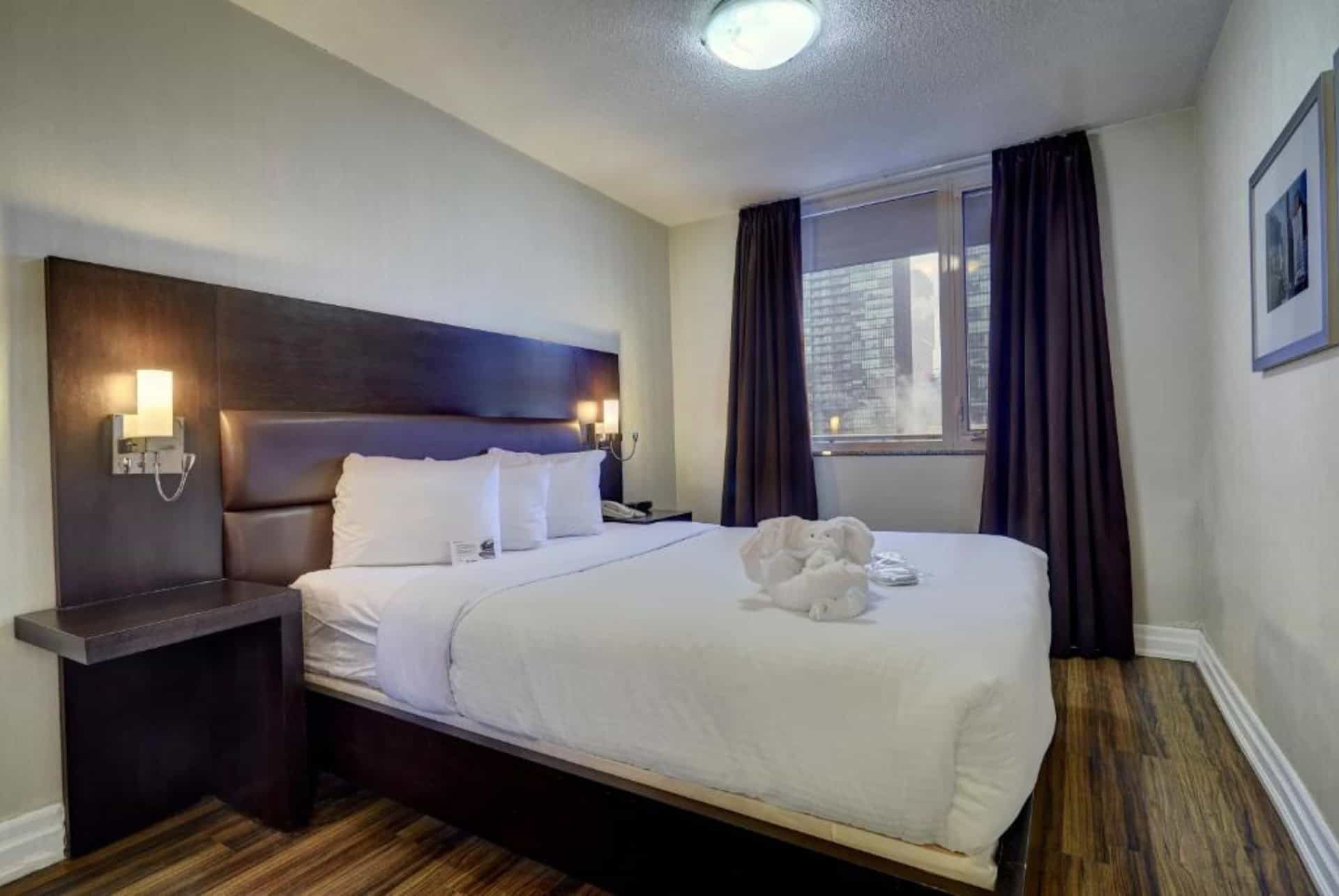 ou dormir a toronto town inn suites hotel chambre