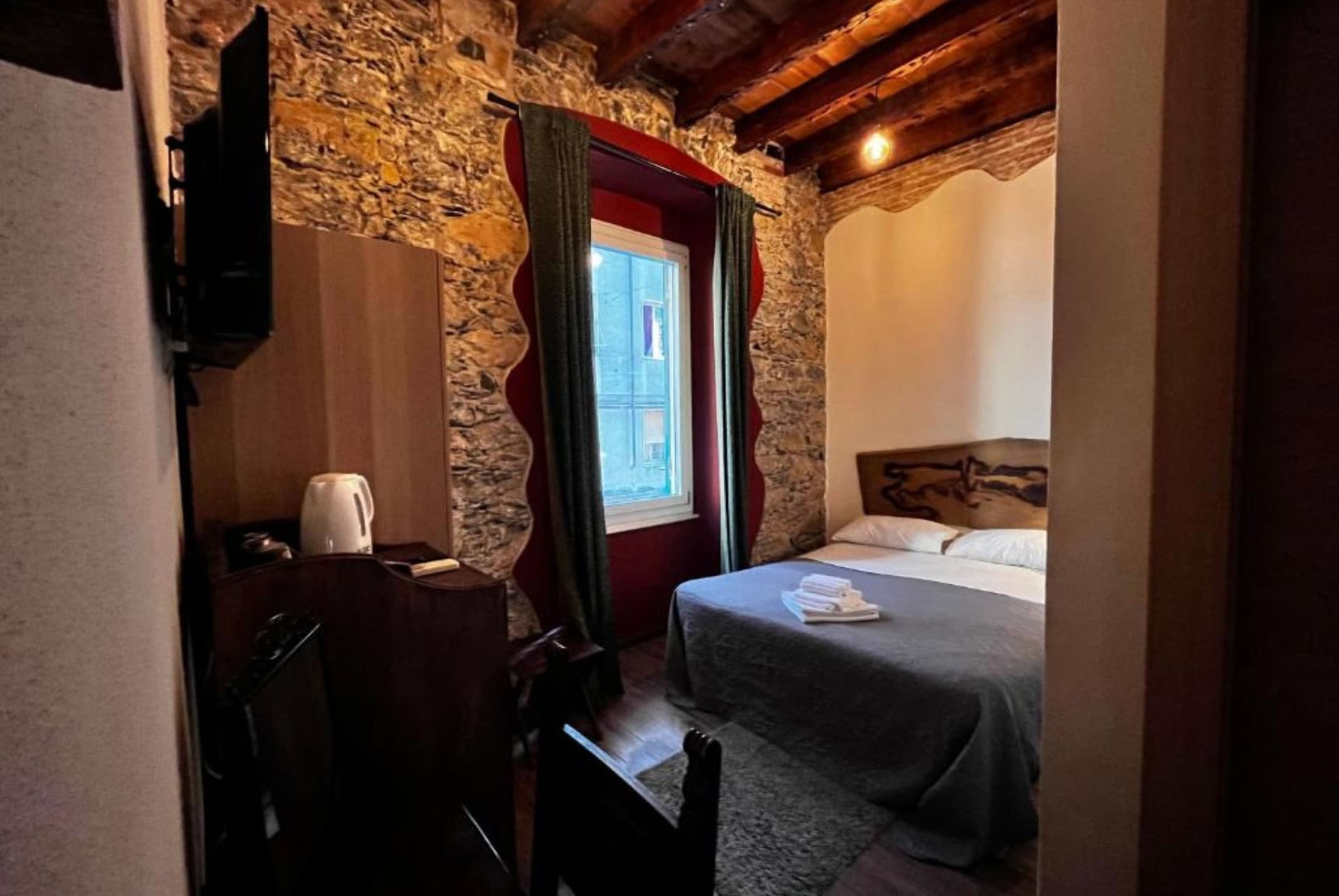 taverna del metallo spezia