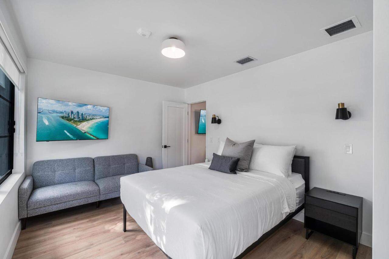 lux retreat by renzzi miami