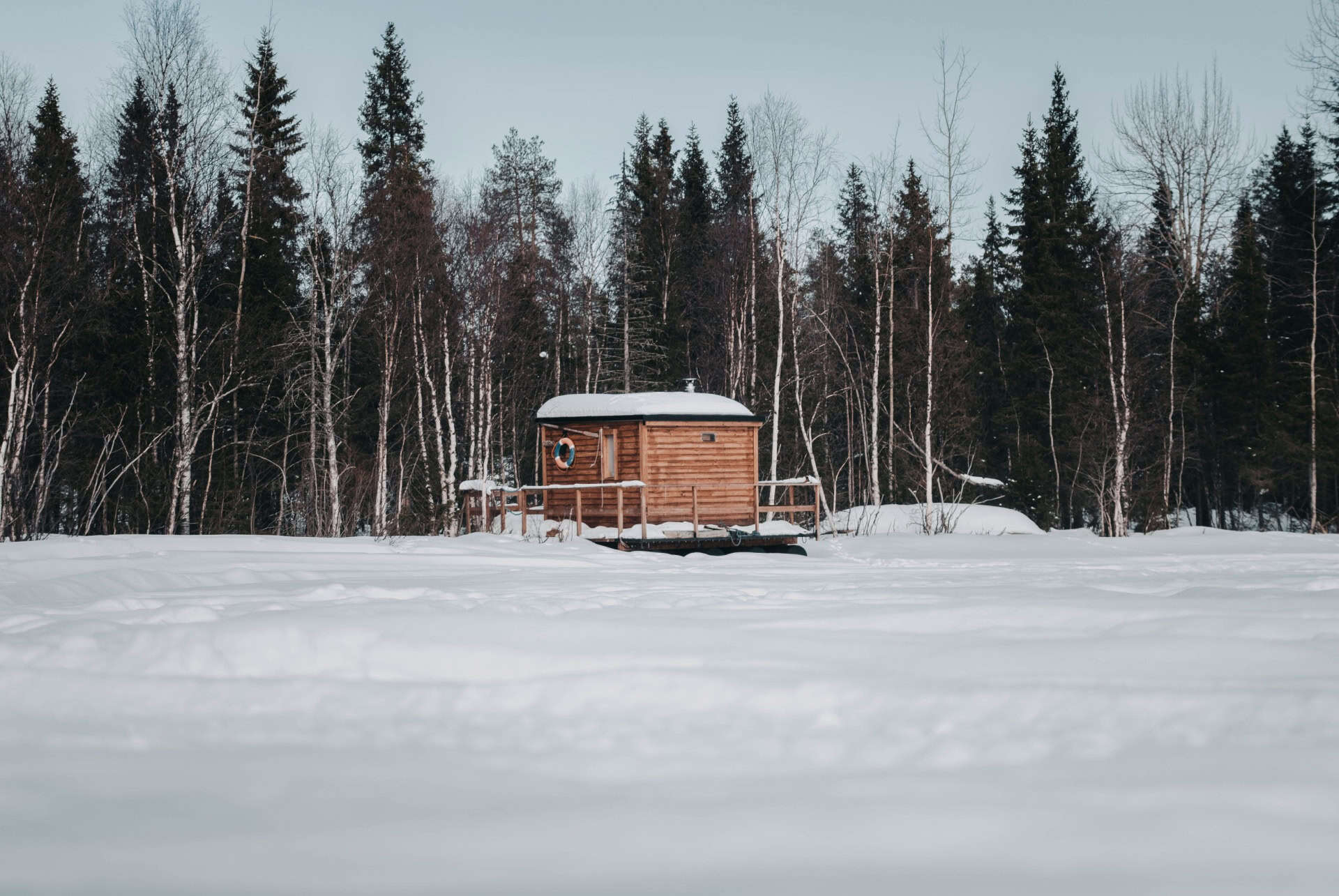 sauna sur lac glace rovaniemi