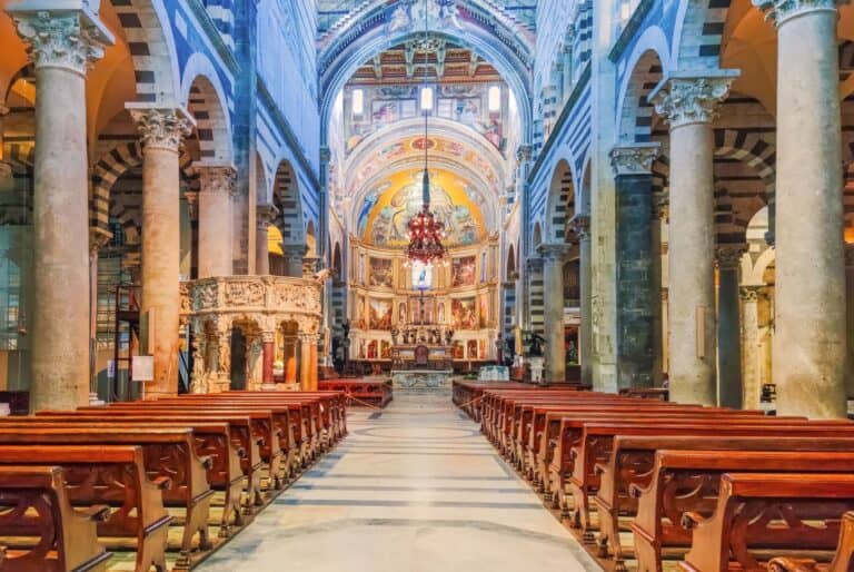 Visite guidée cathédrale et entrée à la tour