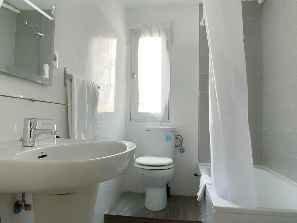 hostal paco marbella salle de bain