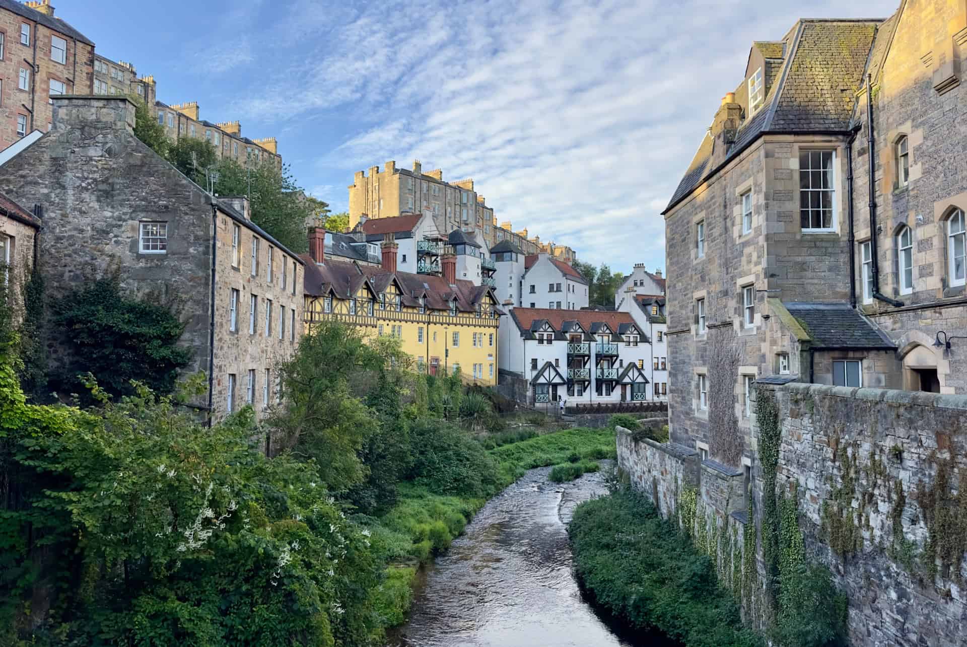logements edimbourg en juillet