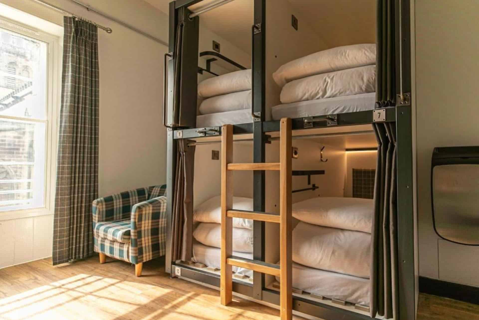 code pod the court edinburgh dortoir