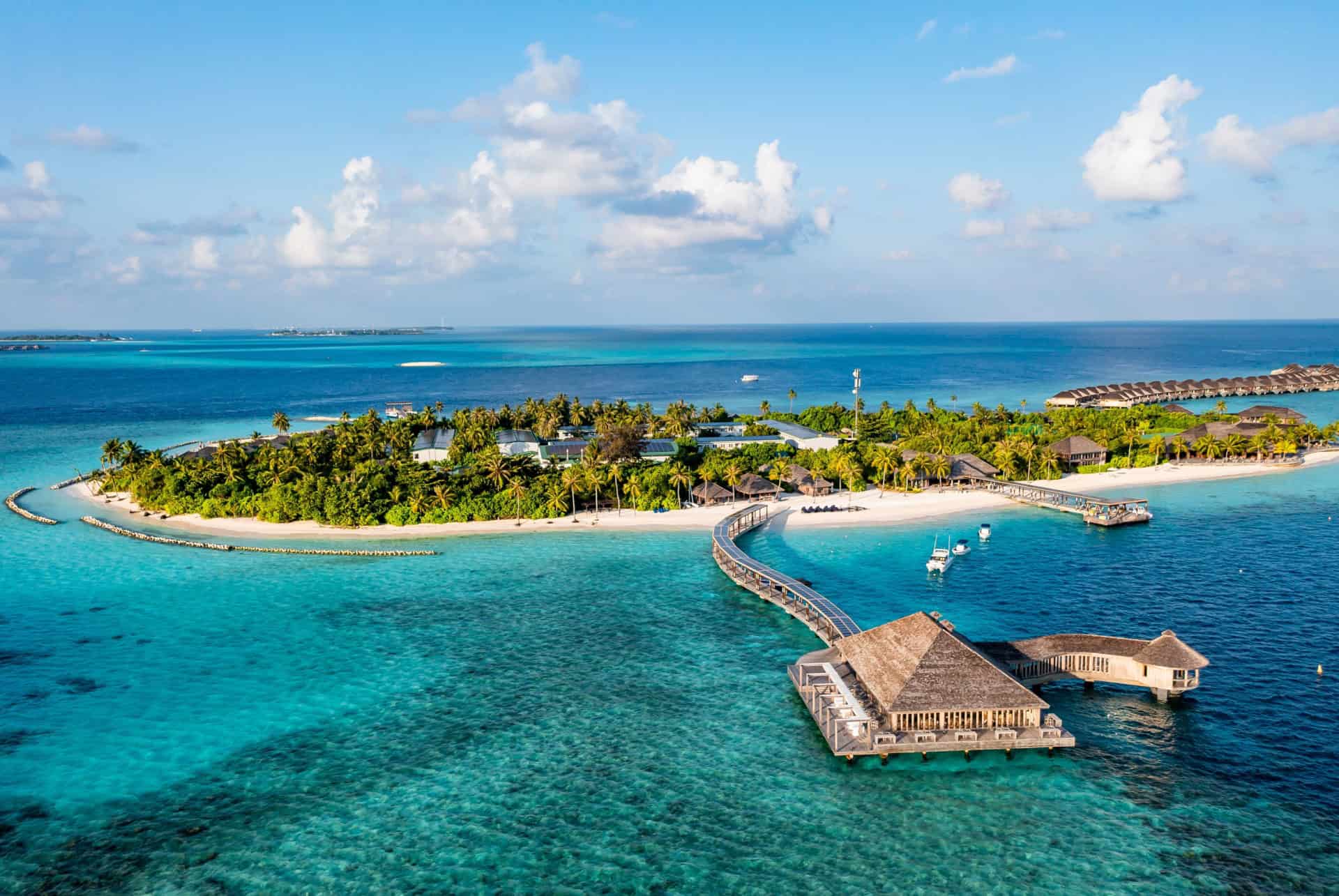 atoll lhaviyani maldives